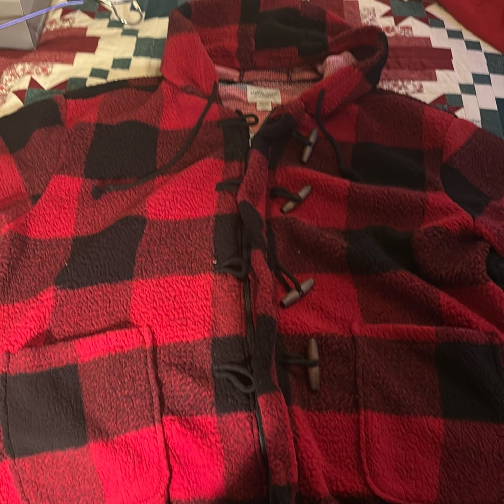 BN Woman’s Red buffalo Check Hooded Fleece zip coat